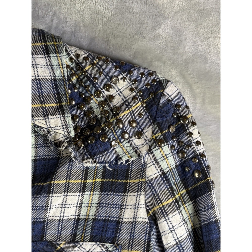 Guess Plaid Flannel Shirt Studded‎ Shoulders Snap Front Hi-Low Hem Navy S - Picture 2 of 7